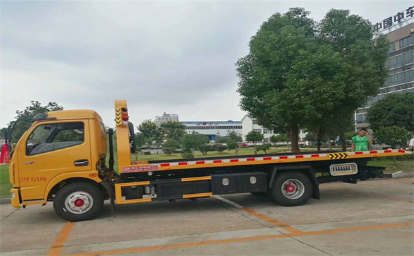 鹰潭定远24小时拖车救援电话号码，定远道路救援公司怎么收费的